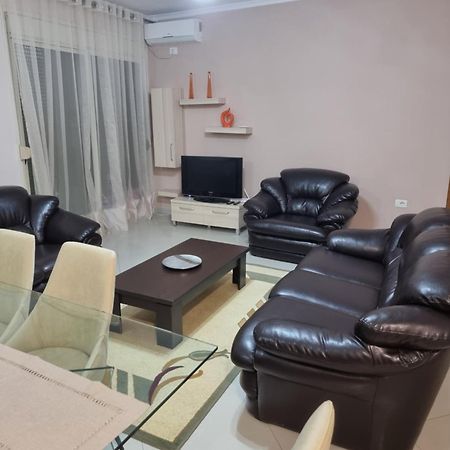 Alex Apartment Vlorë Eksteriør billede